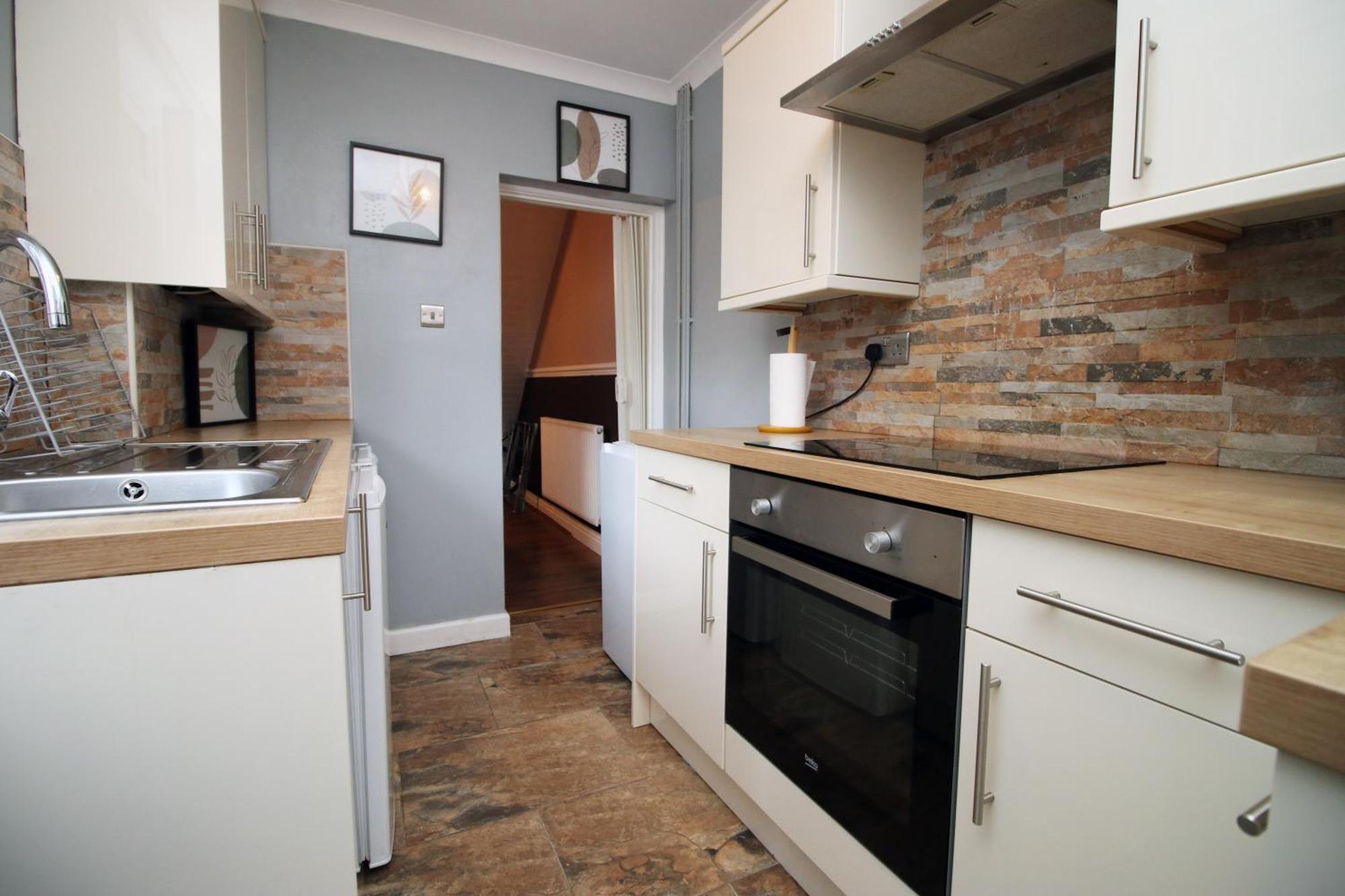 Cosy 3Br Home, Scenic Views, Ideal For Walks & Work Abertillery Exterior photo