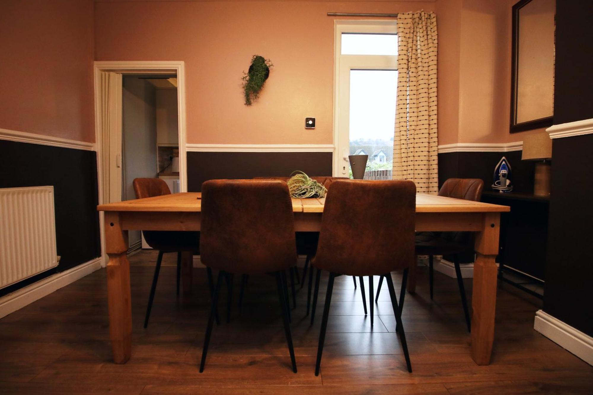 Cosy 3Br Home, Scenic Views, Ideal For Walks & Work Abertillery Exterior photo