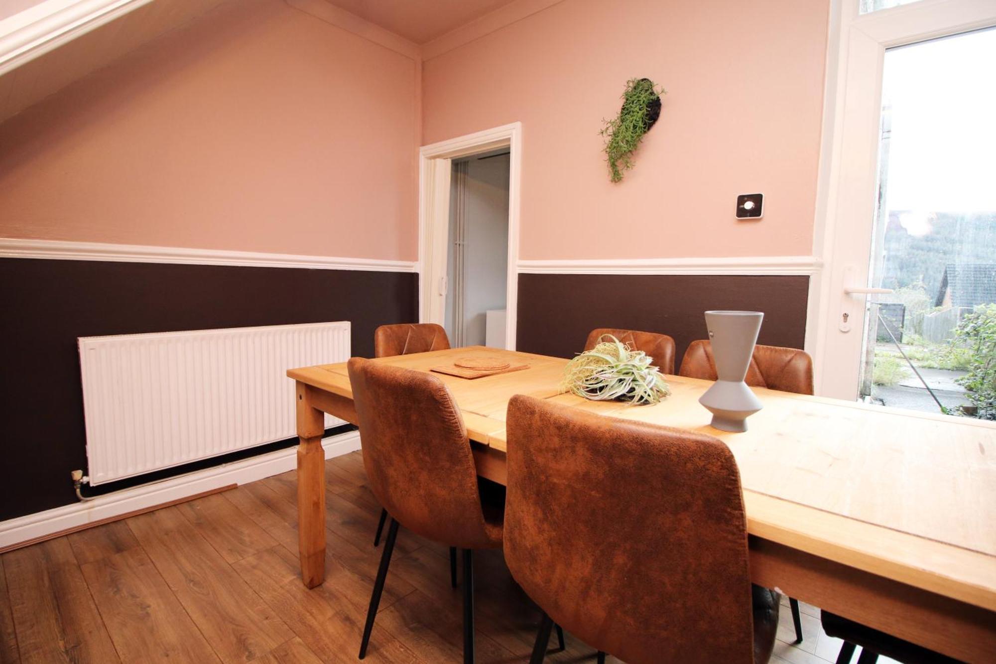 Cosy 3Br Home, Scenic Views, Ideal For Walks & Work Abertillery Exterior photo
